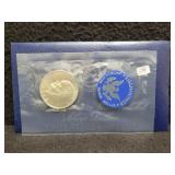 1972 EISENHOWERE UNC SILVER DOLLAR