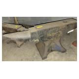 87 KGS/191 LB ANVIL - MARKED ENGLAND