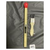 2 NOVILTY LIGHTERS-SMALL PAINT BRUSH & LONG MATCH 2 NOVILTY LIGHTERS-SMALL PAINT BRUSH & LONG MATCH