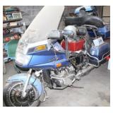 1985 HONDA GOLDWING 1200 MOTORCYCLE - 1985 HONDA GOLDWING 1200 MOTORCYCLE -