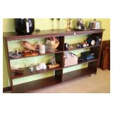 6 FT MAHOGANY ROLL AROUND SHELF 6 FT MAHOGANY ROLL AROUND SHELF