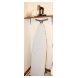 BLACK & DECKER IRON AND IRONING BOARD BLACK & DECKER IRON AND IRONING BOARD