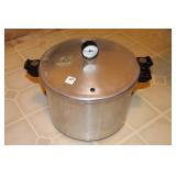PRESTO DELUXE PRESSURE COOKER/CANNER PRESTO DELUXE PRESSURE COOKER/CANNER