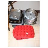 MUFFIN PANS, CAKE PANS, HEAR SHAPED PAN, ETC. MUFFIN PANS, CAKE PANS, HEAR SHAPED PAN, ETC.
