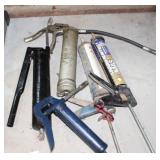 4 GREASE GUNS AND CAULK GUNS 4 GREASE GUNS AND CAULK GUNS