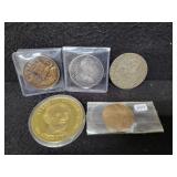 (6) ASSORTED TOKENS, MEDALS & "COPY" COINS - (6) ASSORTED TOKENS, MEDALS & "COPY" COINS -