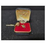 SWANK GENUINE JADE MOUSE TIE TAC AND OTHER SWANK GENUINE JADE MOUSE TIE TAC AND OTHER