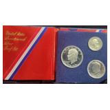 1976 BICENTENNIAL SILVER PROOF SET IN BOOKLET 1976 BICENTENNIAL SILVER PROOF SET IN BOOKLET
