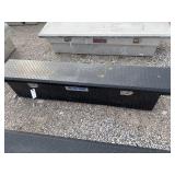 FULL SIZE TRUCK TOOL BOX NO KEY FULL SIZE TRUCK TOOL BOX NO KEY