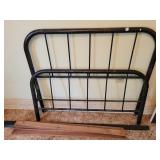 ANTIQUE IRON 3/4 SIZE BED FRAME ANTIQUE IRON 3/4 SIZE BED FRAME