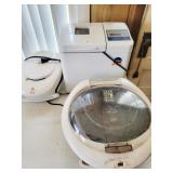 BREAD MAKER, 2 GEORGE FOREMAN GRILLS BREAD MAKER, 2 GEORGE FOREMAN GRILLS