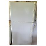 GENERAL ELECTRIC REFRIDGERATOR/FREEZER - MODEL: GENERAL ELECTRIC REFRIDGERATOR/FREEZER - MODEL: