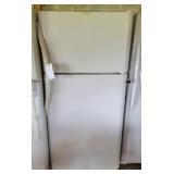 FRIGIDAIRE REFRIDGERATOR/FREEZER - 18.2 CU FT. FRIGIDAIRE REFRIDGERATOR/FREEZER - 18.2 CU FT.