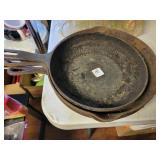 4 ASSORTED CAST IRON SKILLETS 4 ASSORTED CAST IRON SKILLETS