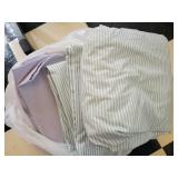 2 BAGS OF LINEN 2 BAGS OF LINEN