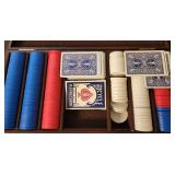 POKER SET W/CHIPS AND CARDS IN CARRY CASE POKER SET W/CHIPS AND CARDS IN CARRY CASE