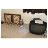 [5] PICTURES AND WALL HANGERS AND TV