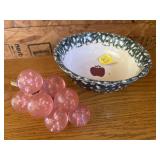APPLE BOWL WITH GLASS GRAPES