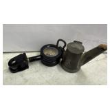 SMALL CARRY LAMP AND COMPASS