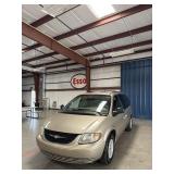 2002 Chrysler TOWN & COUNTRY LX