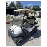 ELE GOLF CART WITH CHARGER