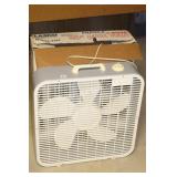 LASKO BOX FAN WITH BOX