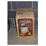 RCW ELECTRIC ICE CREAM FREEZER