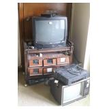 VCR, 2 TV