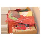 2 BOXES TABLE NAPKINS & PLACEMATS