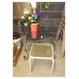 PATIO END TABLE & METAL PLANTER