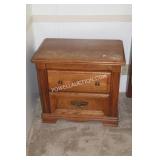 OAK 2-DRAWER NIGHT STAND