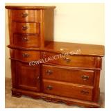 OAK CHEST