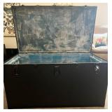 BLACK STEAMER TRUNK