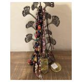 9pc LADIES JEWERLY AND BOX