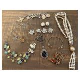 ASSORTED COSTUME JEWELRY