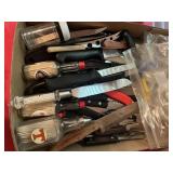ASSORTED KITCHEN KNIVES