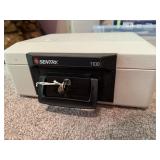 SENTRY 1100 STORAGE BOX W/KEY