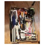 COLLECTION OF KITCHENWARE ITEMS