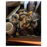 2 BOXES HOUSEHOLD ITEMS