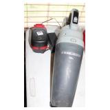 B&D 18 VOLT VAC & CHARGER B&D 18 VOLT VAC & CHARGER