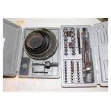 HOLE SAW KIT & 1/4 IN SOCKET SET HOLE SAW KIT & 1/4 IN SOCKET SET