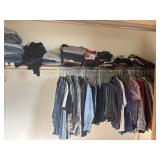 CLOTHES IN CLOSET, T-SHIRTS, JEANS XLg  30-30 CLOTHES IN CLOSET, T-SHIRTS, JEANS XLg  30-30