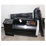 NEW PITBOSS SMOKER - NEEDS ASSEMBLY NEW PITBOSS SMOKER - NEEDS ASSEMBLY