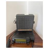 ICOM IC207 TRANSCEIVER & EXTERNAL SPEAKER ICOM IC207 TRANSCEIVER & EXTERNAL SPEAKER