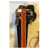 4 PIPE WRENCH 4 PIPE WRENCH
