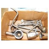 BOX ASST. RACHETS, SOCKETS & PULL BARS BOX ASST. RACHETS, SOCKETS & PULL BARS