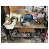 METAL WORK TABLE WITH VISE, SHELVING UNIT (METAL) METAL WORK TABLE WITH VISE, SHELVING UNIT (METAL)