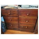 6 DRAWER WOOD CHEST WITH SEWING NOTIONS 6 DRAWER WOOD CHEST WITH SEWING NOTIONS
