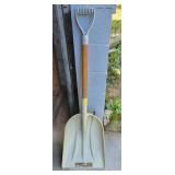 AMES GRAINHOG SHOVEL AMES GRAINHOG SHOVEL