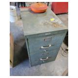 2 DRAWER METAL FILE CABINET AND DESCOWARE 2 DRAWER METAL FILE CABINET AND DESCOWARE